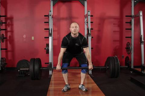 Clean Deadlift — bitiş pozisyonu