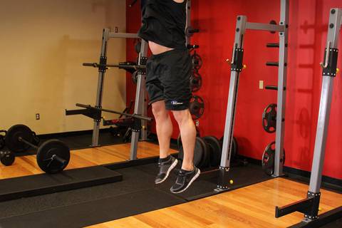 Freehand Jump Squat — bitiş pozisyonu