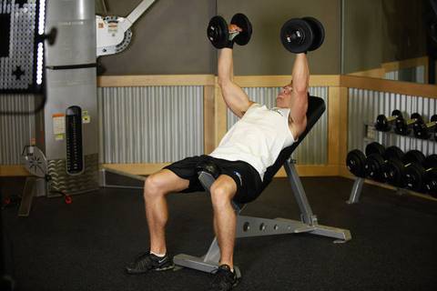 Hammer Grip Incline DB Bench Press — bitiş pozisyonu