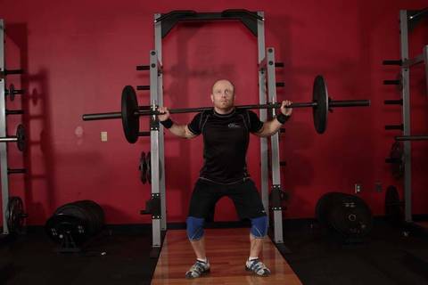 Heaving Snatch Balance — bitiş pozisyonu
