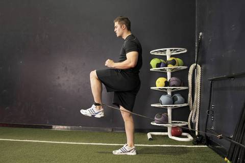 Hip Flexion with Band — bitiş pozisyonu