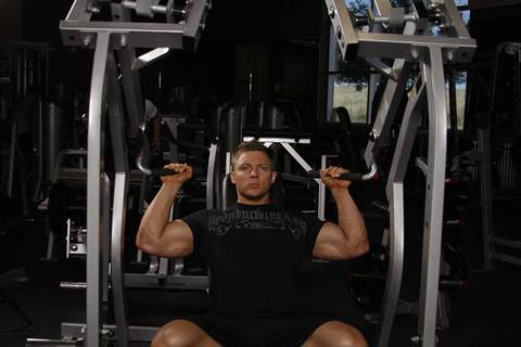 Leverage Shoulder Press — başlangıç pozisyonu