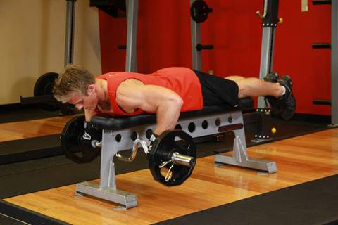 Lying Cambered Barbell Row — bitiş pozisyonu