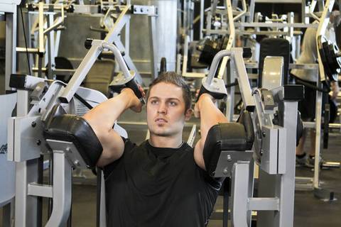 Makine Triceps Uzatması