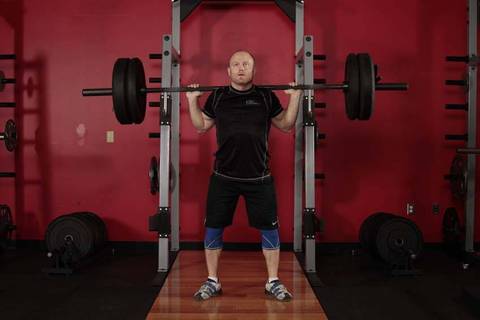 Olympic Squat — başlangıç pozisyonu