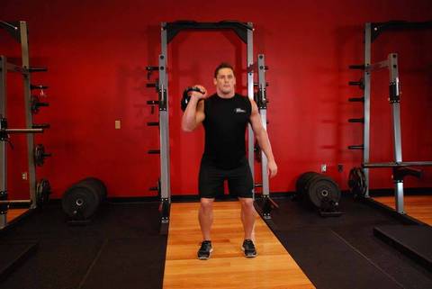 Tek El Kettlebell Bölünmüş Çıkartma — bitiş pozisyonu
