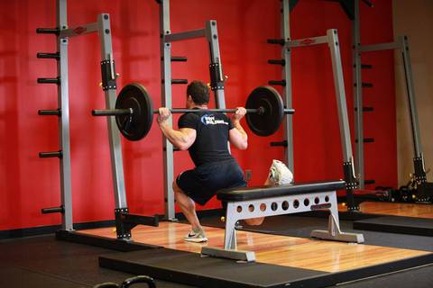 Tek Bacak Halter Squat — bitiş pozisyonu