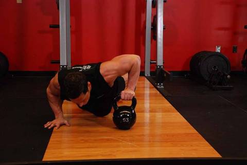 Plyo Kettlebell Şınav