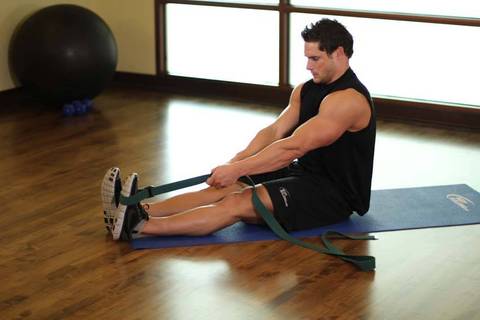 Oturarak Hamstring ve Baldır Germe — bitiş pozisyonu