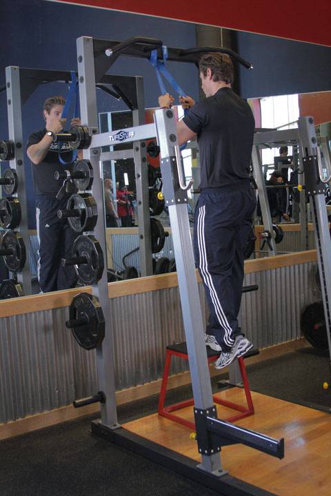 Tek Bacak Yüksek Kutu Squat — başlangıç pozisyonu