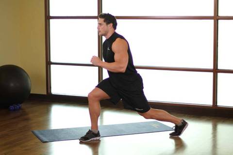 Split Squats — başlangıç pozisyonu