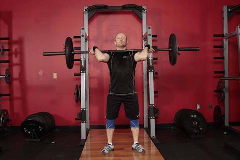 Squat Jerk — başlangıç pozisyonu