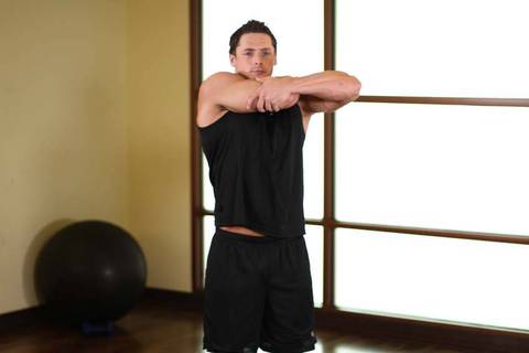 Triceps Yan Germe — bitiş pozisyonu