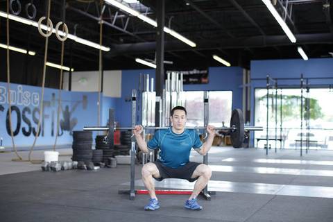 Ağırlıklı Jump Squat — bitiş pozisyonu