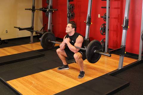 Zercher Squat — bitiş pozisyonu